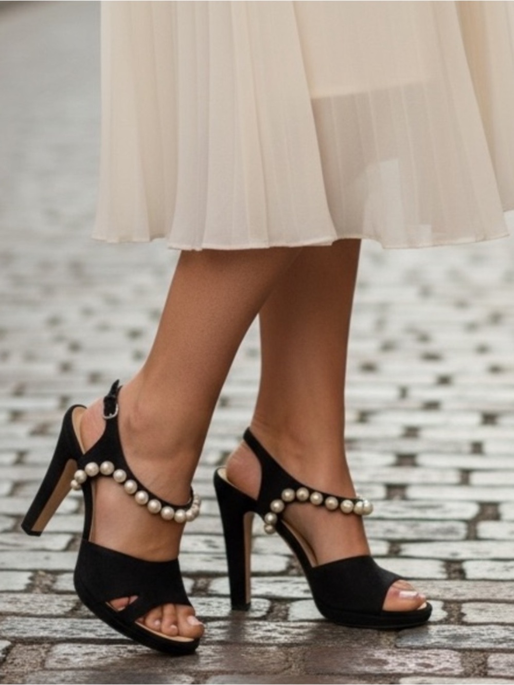 CHANEL Black Suede Faux Pearl Slingback Heeled CC 2014 Runway Sandals 37.5 - Picture 9 of 10